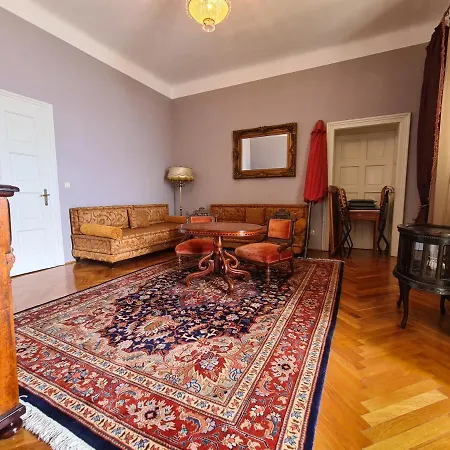 Heritage - 1st Row To The Sea Bed & Breakfast